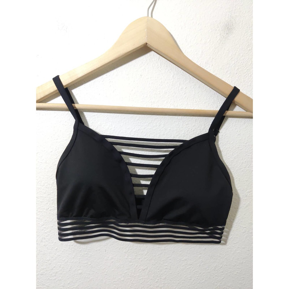 PINK Victoria Secret ULTIMATE Lightly Lined Black Ladder Front Sports Bra